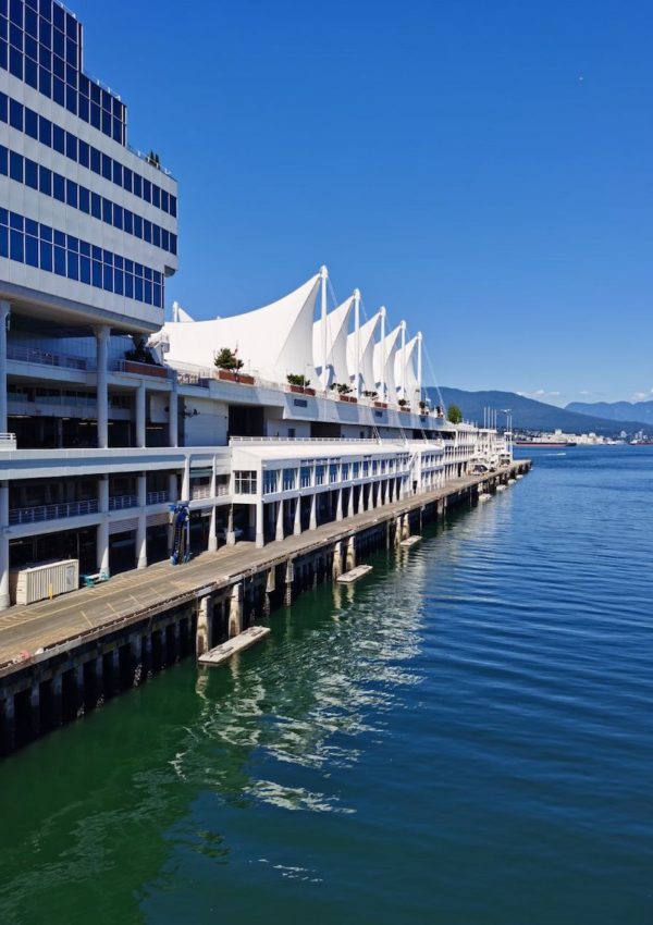 Cover photo Vancouver day 1; Canada Place by the water