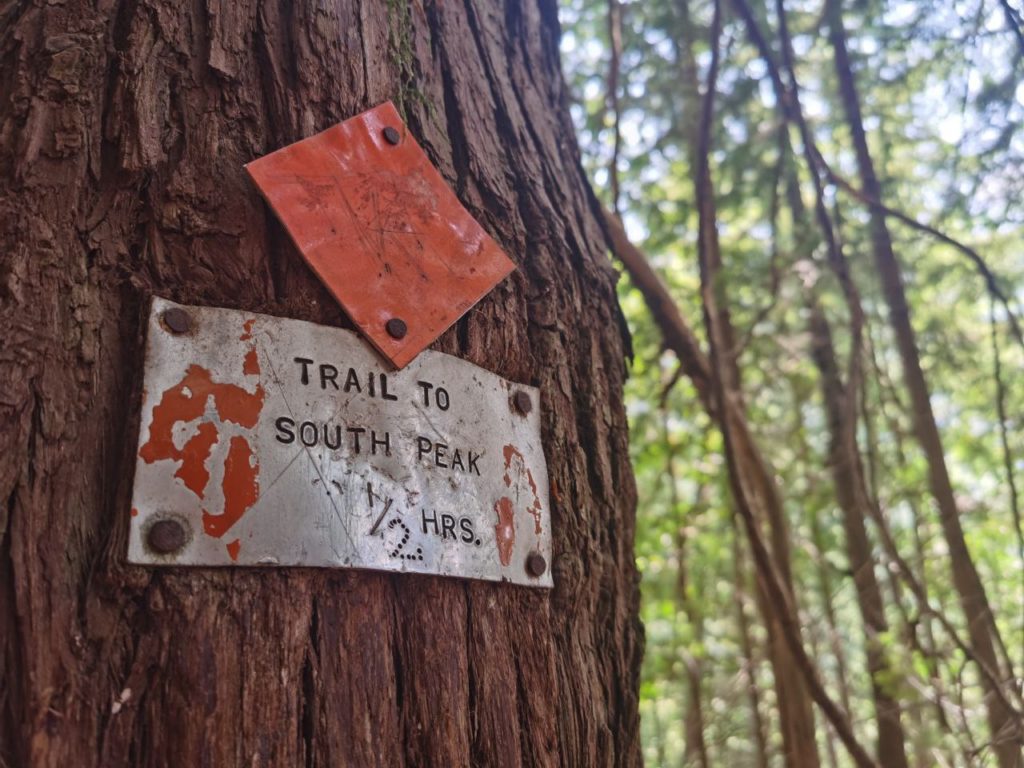 Sign at Stawamus Chief on the way to the top