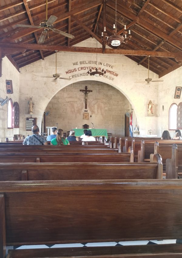 Picture of the inside of a church in Varadero Cuba