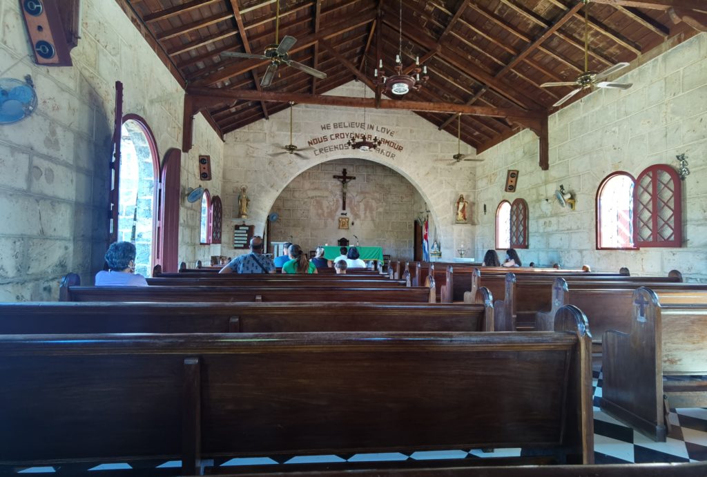 Picture of the inside of a church in Varadero Cuba